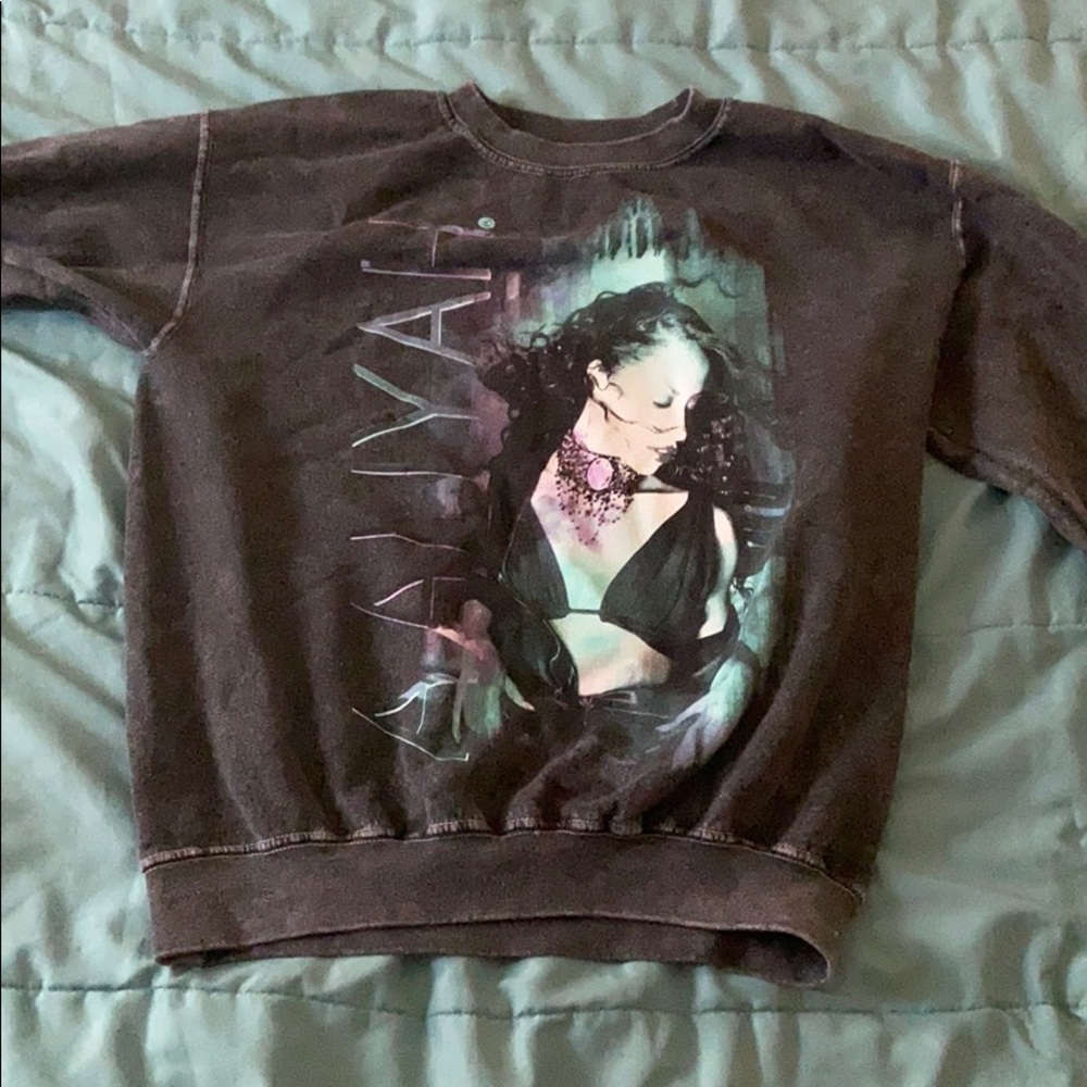 Aaliyah shirt